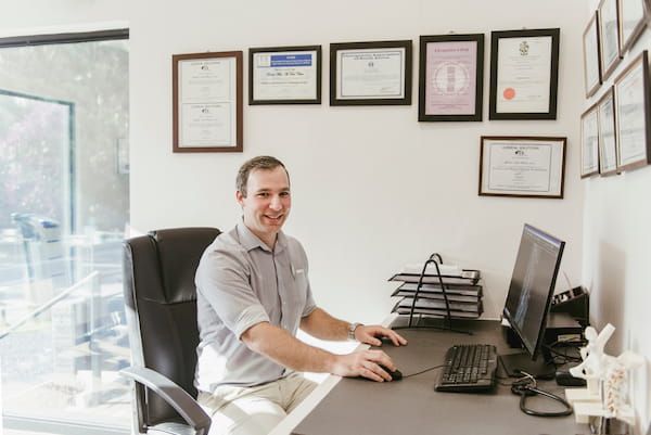 Dr Robin I Wise::MCASA, Mtech: Chiropractic Dr Robin I Wise